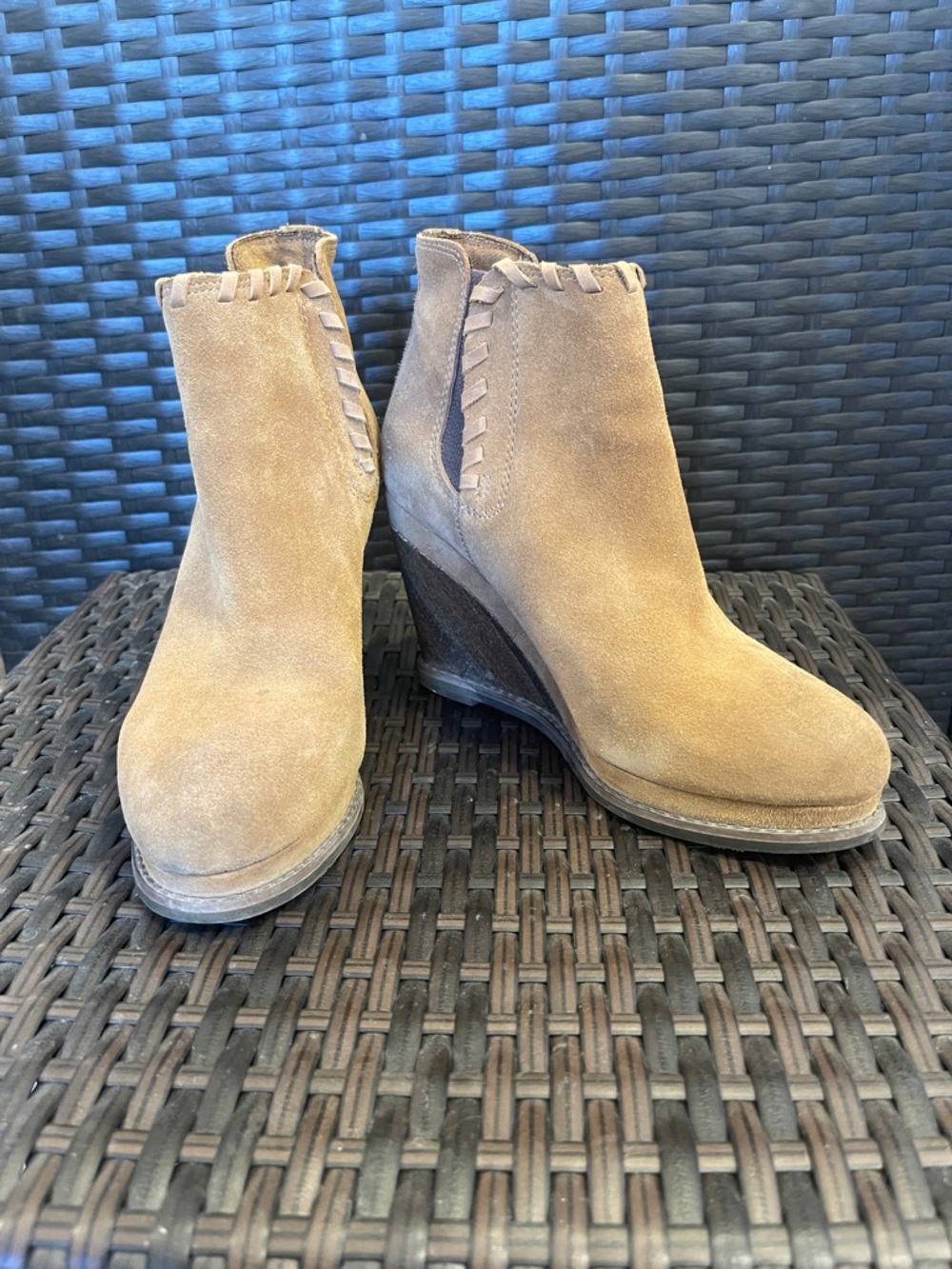 Ariat Women's Suede Wedge Ankle Boots - Tan